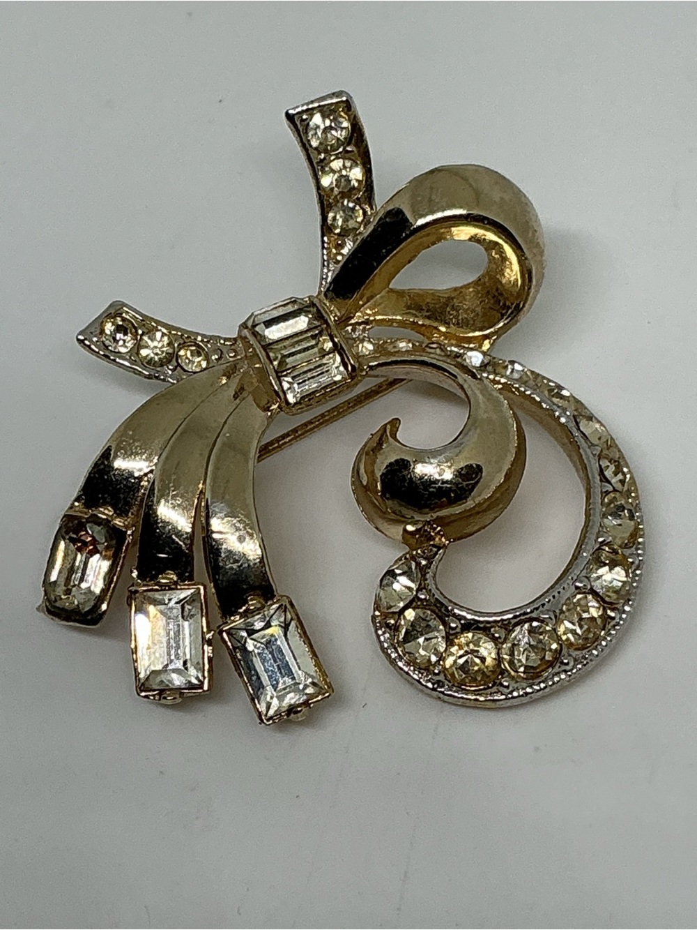 Coro Rhinestone Bow & Scroll Brooch, Baguette & Pavé Rhinestones, Gold Tone